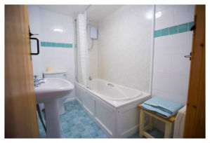 The bathroom, with a hot shower